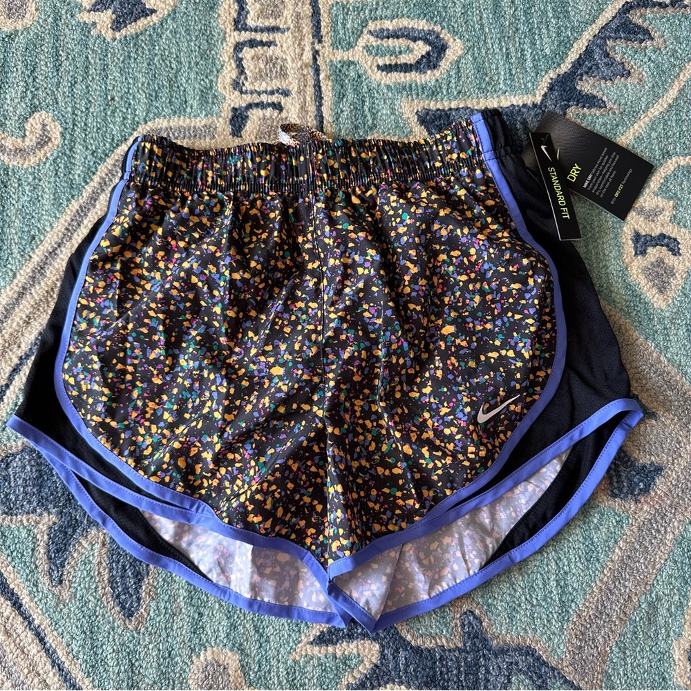 Nike icon clash shorts